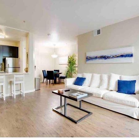 The Nest A Spacious 1 Bedroom Apartment With A Pool View Los Angeles Kültér fotó